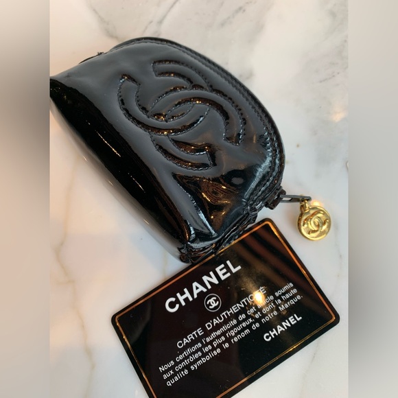 CHANEL 1995 PATENT LEATHER LOGO POUCH PURSE BAG BLACK GOLD TONE ZIPPER NEW TAGS - Picture 12 of 13